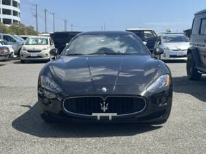 Image 8/39 de Maserati GranTurismo S (2010)