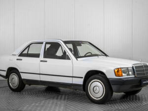 Immagine 5/50 di Mercedes-Benz 190 D (1985)