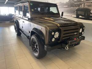 Image 5/25 of Land Rover Defender 110 (2013)