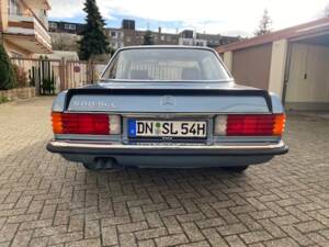 Afbeelding 3/5 van Mercedes-Benz 500 SLC (1981)