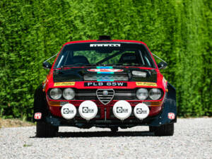 Immagine 6/50 di Alfa Romeo Alfetta GTV 2.0 Turbodelta (1980)