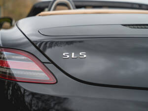 Image 80/100 de Mercedes-Benz SLS AMG Roadster (2011)