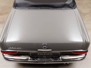 Bild 19/43 von Mercedes-Benz 250 SE (1967)