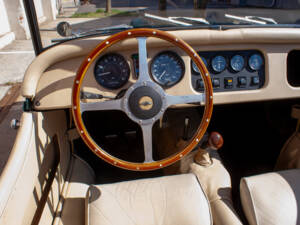 Image 14/17 of Morgan 4&#x2F;4 1600 (1984)