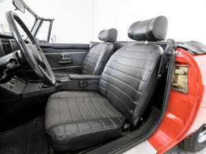 Image 19/50 of MG MGB (1976)
