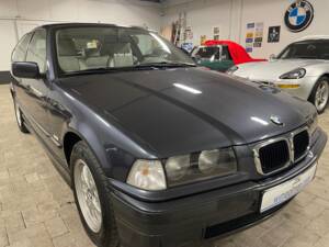 Immagine 4/25 di BMW 318ti Compact (1997)