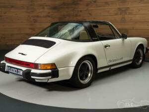 Image 8/19 of Porsche 911 SC 3.0 (1979)