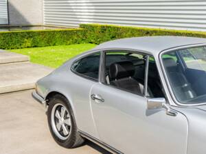 Imagen 31/35 de Porsche 911 2.4 T (1973)