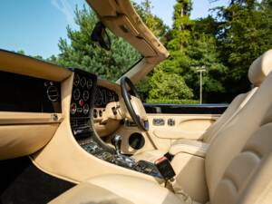 Imagen 18/39 de Bentley Azure Mulliner (2001)