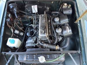 Image 19/23 de MG MGB GT (1972)
