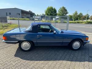 Image 1/21 of Mercedes-Benz 300 SL (1989)