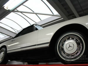 Immagine 8/50 di Mercedes-Benz 280 SL (1970)