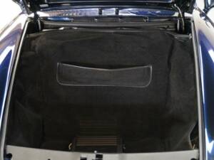 Image 21/50 of Porsche 911 Carrera (1995)