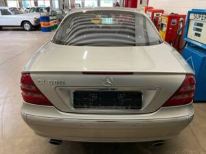 Immagine 16/18 di Mercedes-Benz CL 600 (2001)