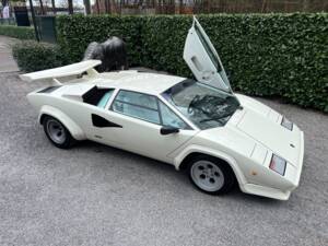 Bild 14/14 von Lamborghini Countach 5000 S (1983)