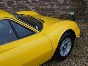 Image 11/50 de Ferrari Dino 246 GT (1971)