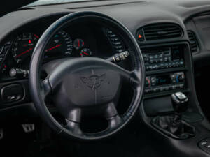 Image 10/34 of Chevrolet Corvette (2004)