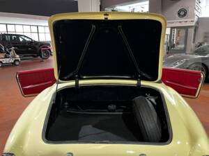 Image 47/58 of Mercedes-Benz 190 SL (1955)