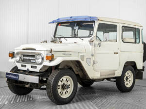 Image 1/50 of Toyota Land Cruiser BJ 43 (1977)