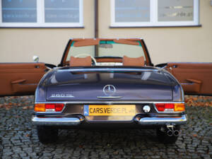 Image 21/39 de Mercedes-Benz 280 SL (1970)