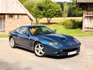 Image 2/72 de Ferrari 550 Maranello (1997)