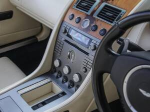 Bild 11/30 von Aston Martin DB 9 Volante (2006)