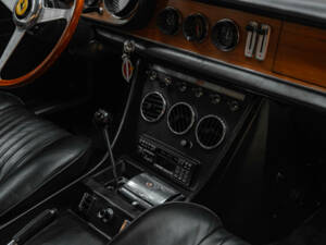 Image 32/43 de Ferrari 365 GTC (1969)