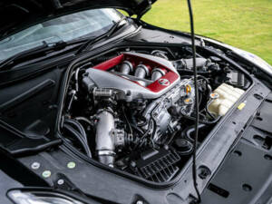 Bild 19/37 von Nissan GT-R Black Edition (2016)