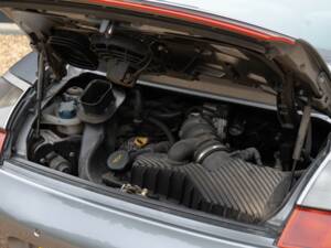 Image 5/50 of Porsche 911 Carrera 4S (2003)