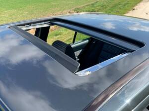Image 5/5 of Mercedes-Benz 190 E 2.6 (1990)
