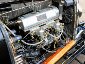 Immagine 3/50 di Aston Martin International (1930)