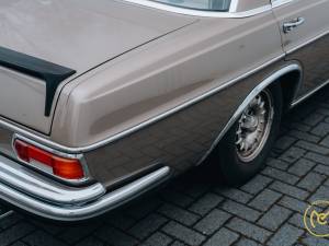 Image 8/20 of Mercedes-Benz 300 SEL 6.3 AMG (1972)