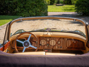Image 18/37 of Jaguar XK 150 3.8 S OTS (1959)