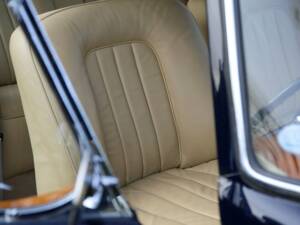 Image 27/50 of Bentley S 3 Continental (1962)