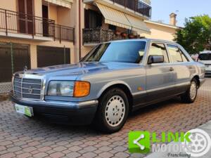 Image 7/10 de Mercedes-Benz 300 SE (1986)