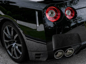 Bild 36/37 von Nissan GT-R Black Edition (2016)