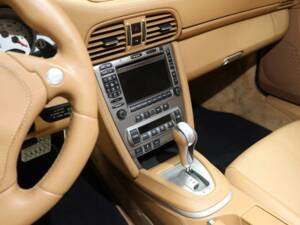 Image 14/30 of Porsche 911 Turbo (2006)