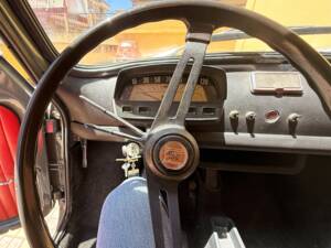 Image 17/25 de FIAT 500 L (1971)