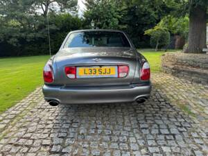 Image 16/31 of Bentley Arnage T (2002)