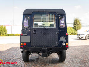 Bild 5/36 von Land Rover Defender 110 Td5 (2001)