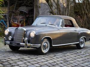 Bild 4/21 von Mercedes-Benz 220 SE (1960)