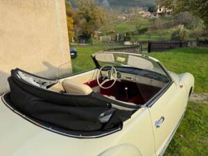 Image 11/27 of Volkswagen Karmann Ghia 1200 (1962)