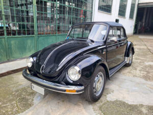 Immagine 4/47 di Volkswagen Käfer 1303 (1974)
