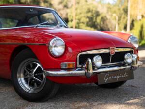 Image 5/77 of MG MGB GT (1972)