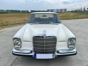 Image 1/18 of Mercedes-Benz 280 S (1971)