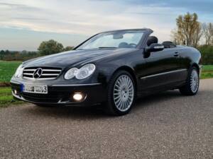 Bild 25/29 von Mercedes-Benz CLK 200 K (2006)