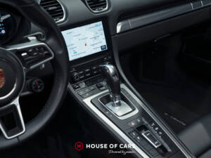 Image 19/22 of Porsche 718 Boxster S (2017)