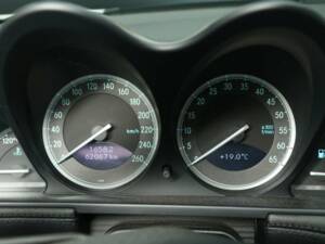 Immagine 16/30 di Mercedes-Benz SL 500 (2006)