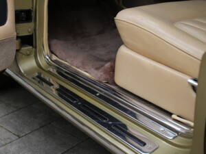 Image 25/37 of Rolls-Royce Silver Shadow II (1978)