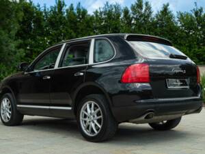 Image 14/50 of Porsche Cayenne S (2003)